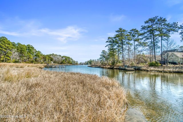 266 Ennett Lane, Sneads Ferry, NC 28460