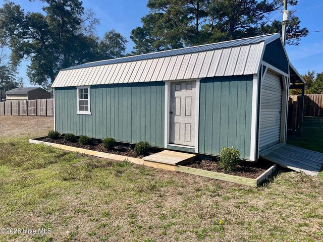 266 Ennett Lane, Sneads Ferry, NC 28460