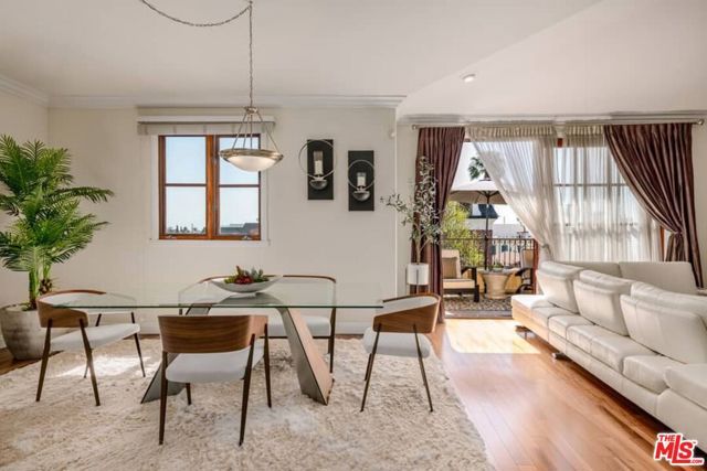 10617 EASTBORNE Avenue PH2, Los Angeles, CA 90024