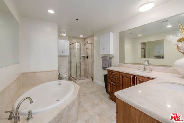 10617 EASTBORNE Avenue PH2, Los Angeles, CA 90024