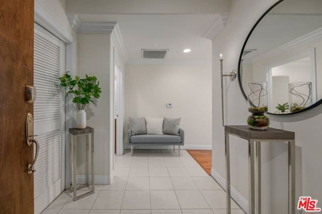10617 EASTBORNE Avenue PH2, Los Angeles, CA 90024