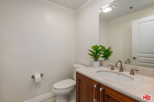 10617 EASTBORNE Avenue PH2, Los Angeles, CA 90024