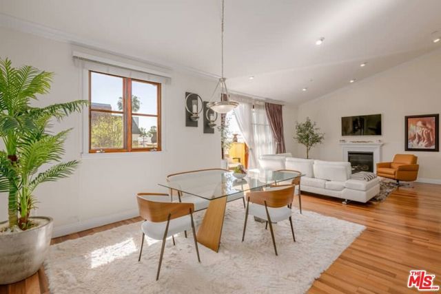 10617 EASTBORNE Avenue PH2, Los Angeles, CA 90024