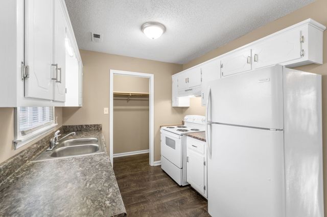 279B Harrier Ct, Clarksville, TN 37042