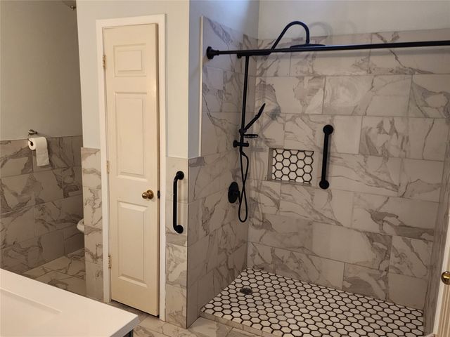 1923 Shoreline Drive, Mesquite, TX 75149