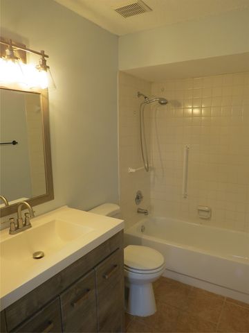 1923 Shoreline Drive, Mesquite, TX 75149