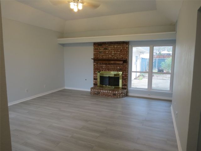 1923 Shoreline Drive, Mesquite, TX 75149