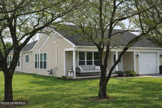 63 Red Hill Road, Manchester, NJ 08759