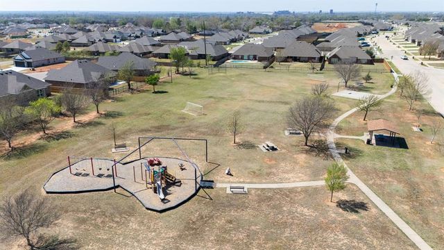 425 Summit Hill Road, Norman, OK 73071