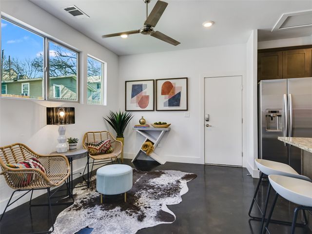 1302 Delano ST B, Austin, TX 78721