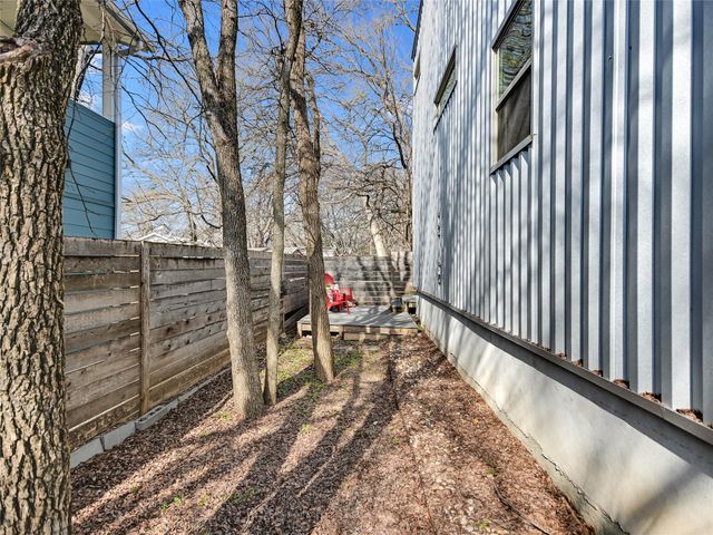 1302 Delano ST B, Austin, TX 78721