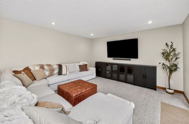 33998 Mill Creek Drive, Adel, IA 50003