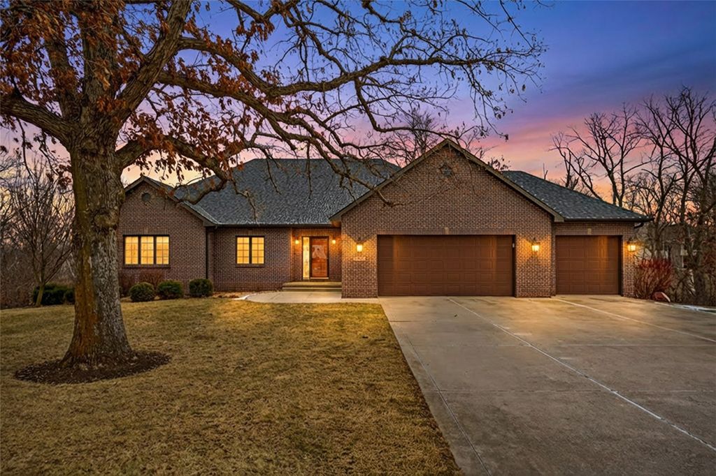 33998 Mill Creek Drive, Adel, IA 50003