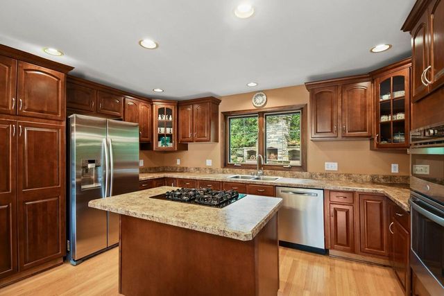 30329 Beachview Lane, Waterford, WI 53185