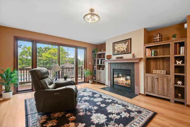 30329 Beachview Lane, Waterford, WI 53185