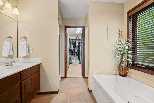 30329 Beachview Lane, Waterford, WI 53185