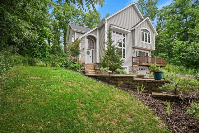 30329 Beachview Lane, Waterford, WI 53185