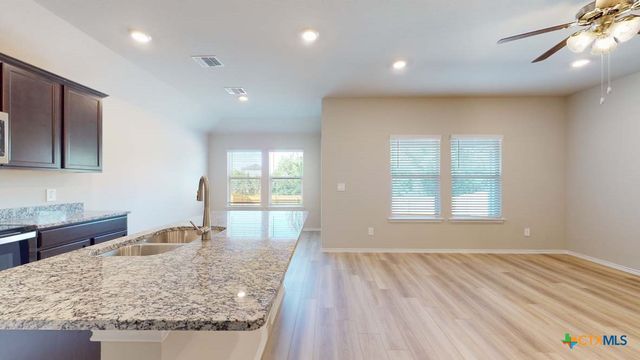 3057 Creekside Hills Boulevard, Copperas Cove, TX 76522