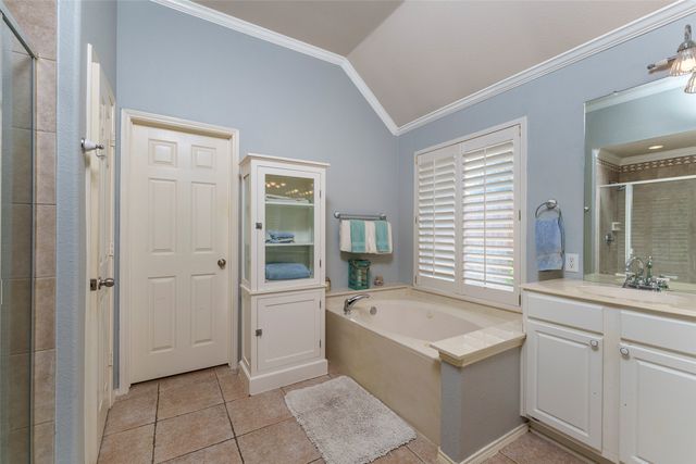1620 Babbling Brook Drive, Grand Prairie, TX 75050