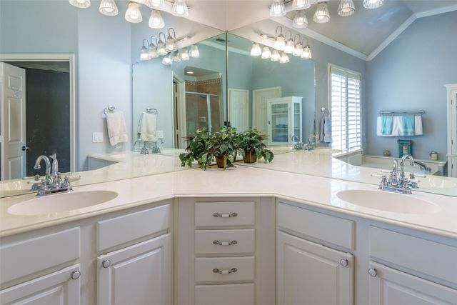 1620 Babbling Brook Drive, Grand Prairie, TX 75050