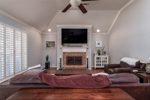 1620 Babbling Brook Drive, Grand Prairie, TX 75050