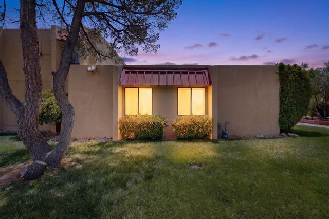 905 Country Club Drive SE APT F, Rio Rancho, NM 87124