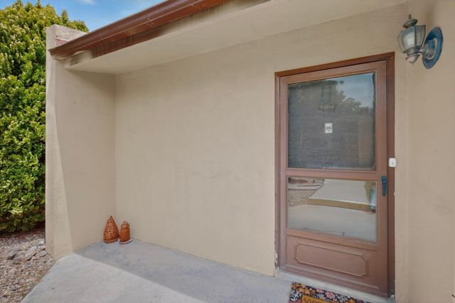 905 Country Club Drive SE APT F, Rio Rancho, NM 87124