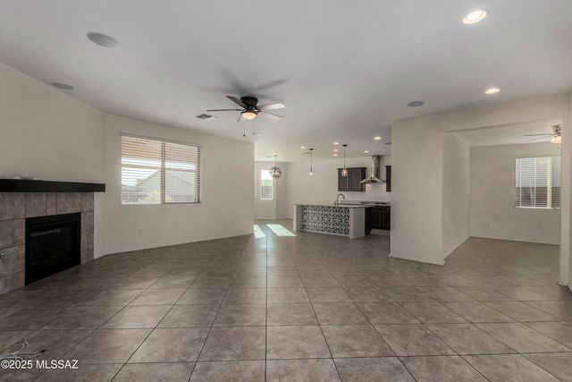 2944 S Smokin Pistol Way, Tucson, AZ 85713