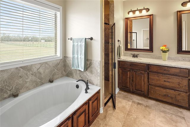 8625 Green Branch Loop, Bryan, TX 77808