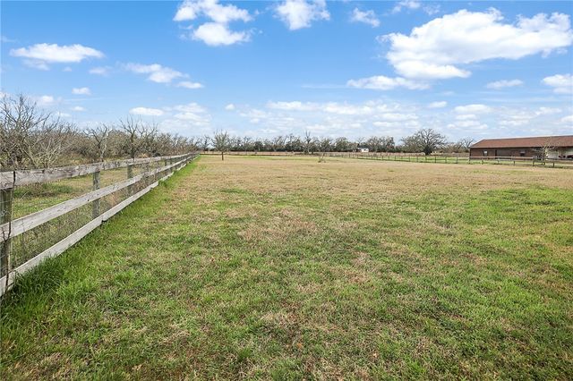 8625 Green Branch Loop, Bryan, TX 77808