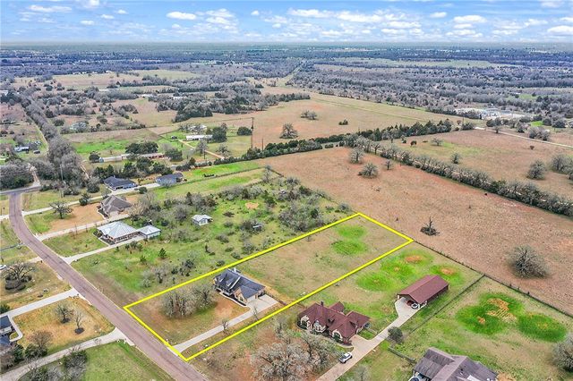 8625 Green Branch Loop, Bryan, TX 77808