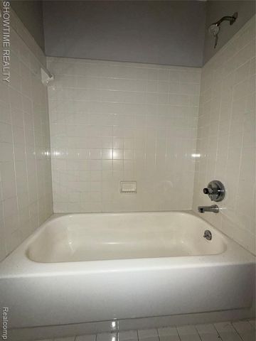 30671 Hidden Pines Lane, Roseville, MI 48066