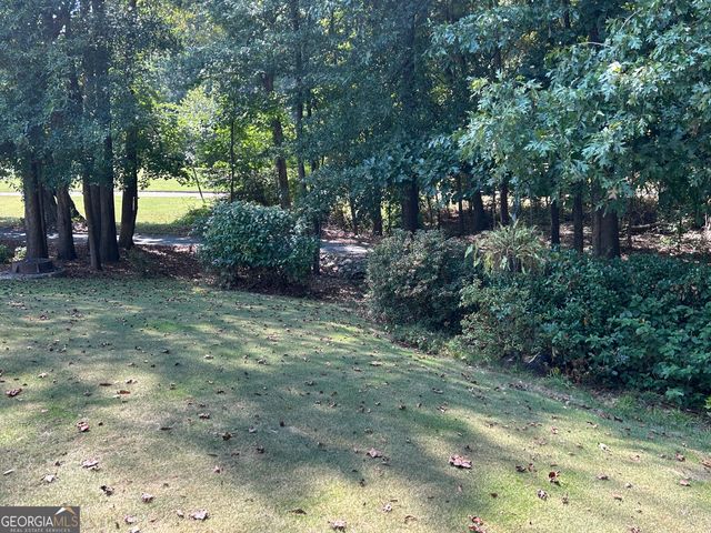 1018 Pinehurst Drive, Peachtree City, GA 30269