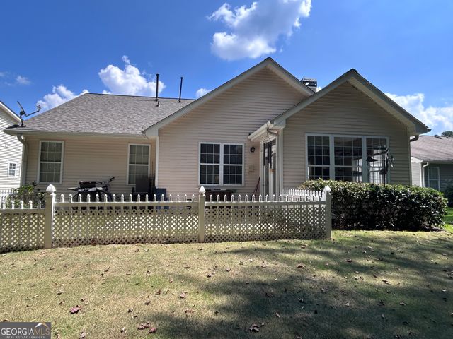 1018 Pinehurst Drive, Peachtree City, GA 30269