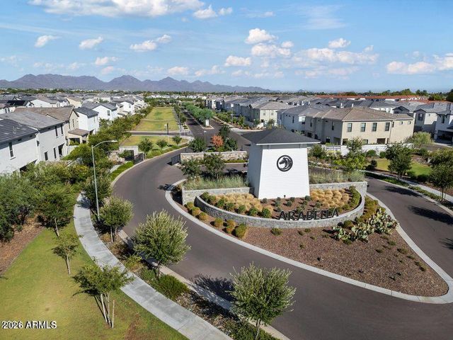 5122 E VILLAGE Drive, Scottsdale, AZ 85254