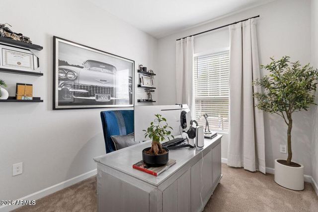 5122 E VILLAGE Drive, Scottsdale, AZ 85254