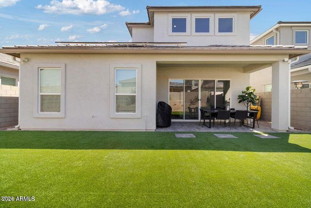 5122 E VILLAGE Drive, Scottsdale, AZ 85254