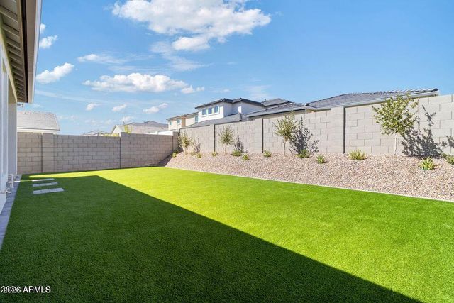 5122 E VILLAGE Drive, Scottsdale, AZ 85254