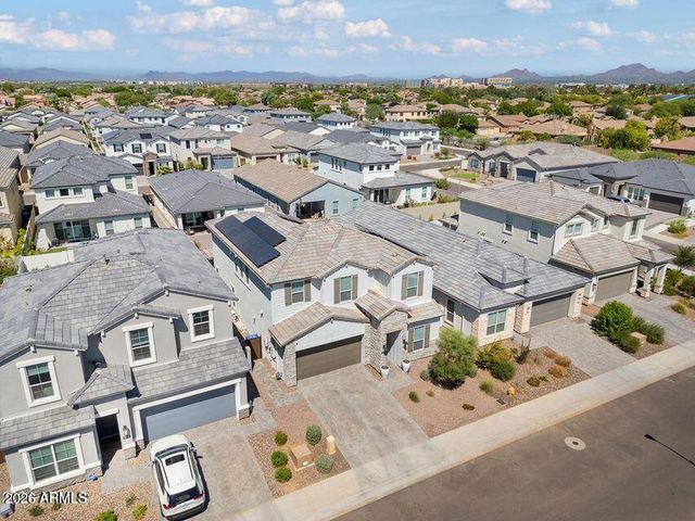 5122 E VILLAGE Drive, Scottsdale, AZ 85254