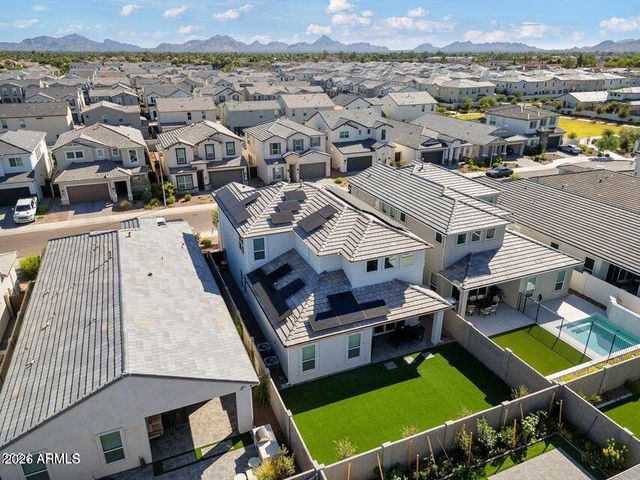 5122 E VILLAGE Drive, Scottsdale, AZ 85254