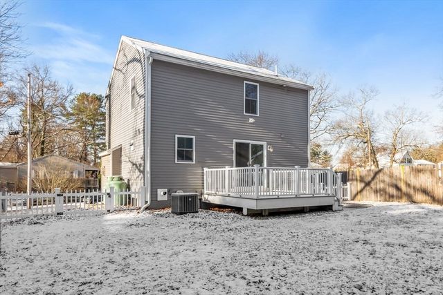 51 Valley Rd, Tewksbury, MA 01876