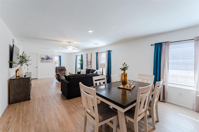 4143 Saltillo Lakes Drive, Baytown, TX 77521