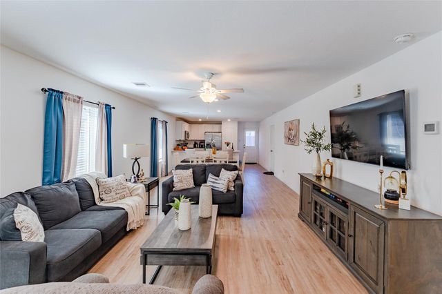 4143 Saltillo Lakes Drive, Baytown, TX 77521