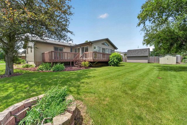 588 Washington Street, Monticello, WI 53570