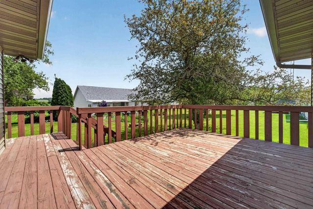 588 Washington Street, Monticello, WI 53570