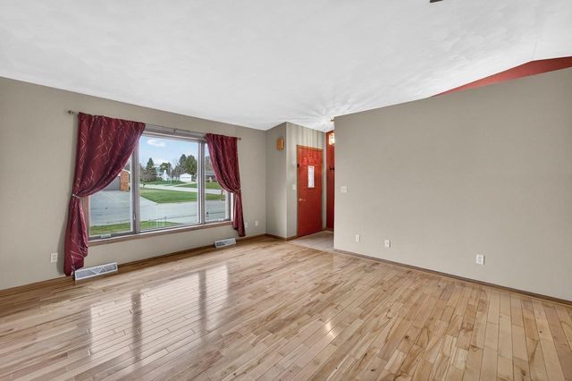 588 Washington Street, Monticello, WI 53570