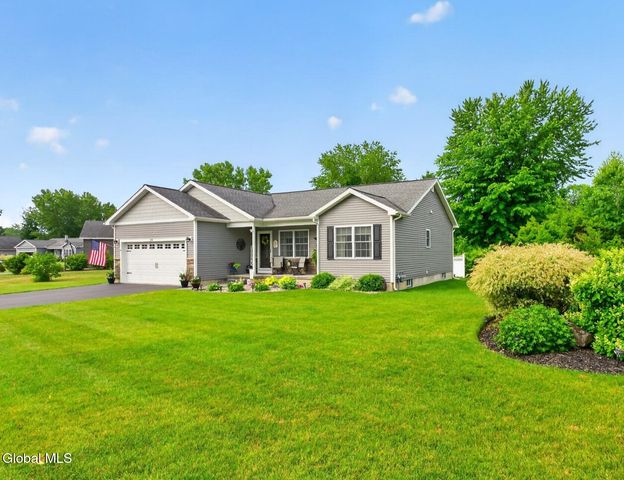 29 Quarry Circle Way, Hudson Falls, NY 12839