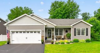 29 Quarry Circle Way, Hudson Falls, NY 12839