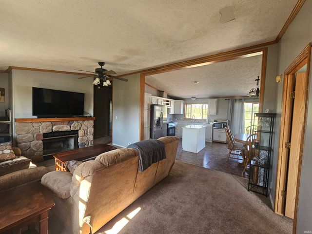 4646 W 400 N Road, Columbia City, IN 46725