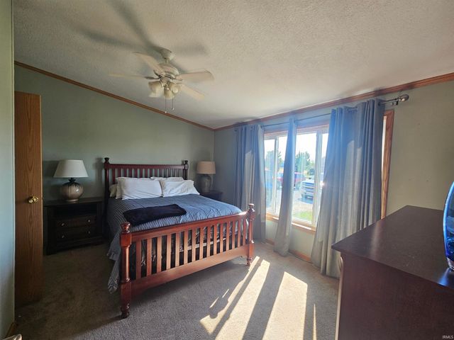 4646 W 400 N Road, Columbia City, IN 46725